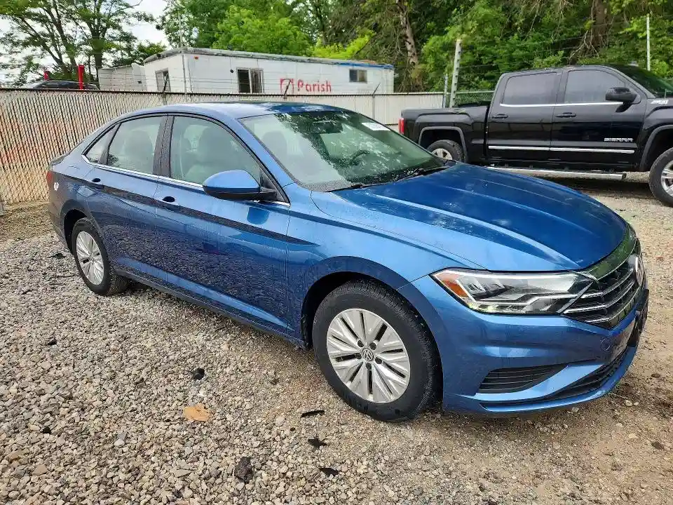 3VWC57BU6KM047991 2019 VOLKSWAGEN JETTA-3