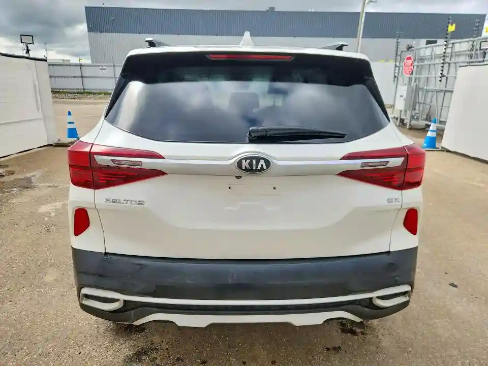 KNDERCAA3M7071422 2021 KIA SELTOS-5