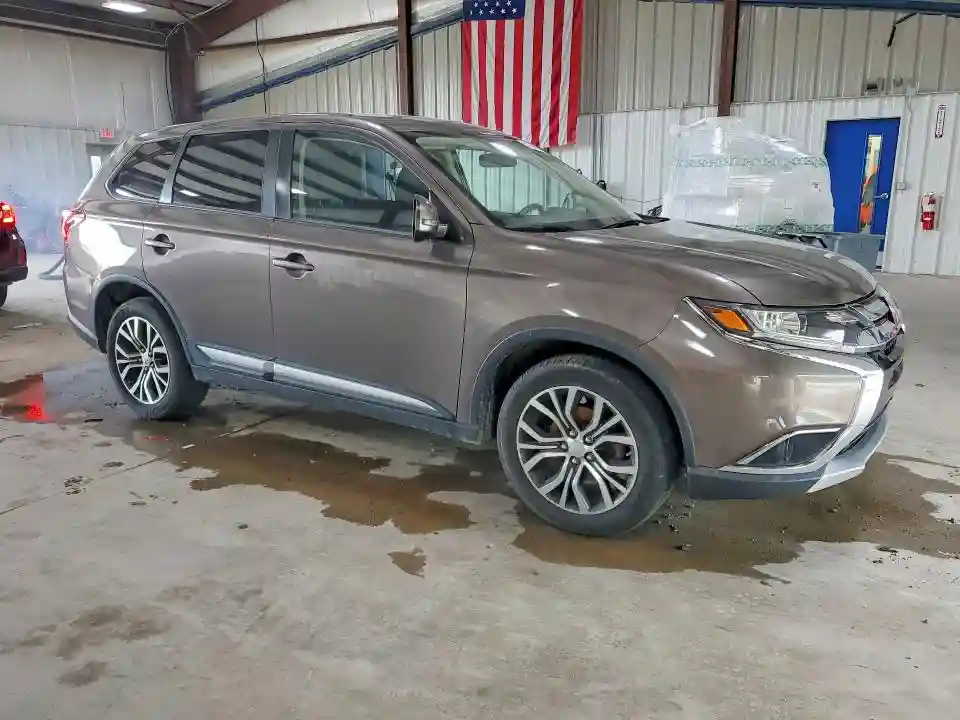 JA4AZ3A36HZ051959 2017 MITSUBISHI OUTLANDER-3