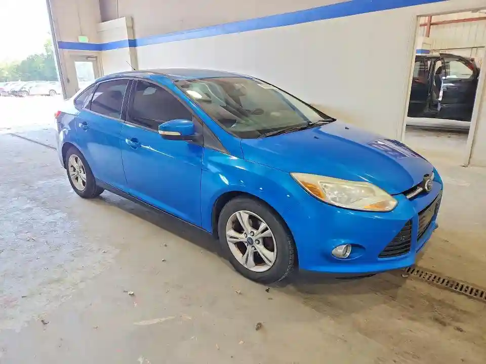 1FAHP3F27CL460399 2012 FORD FOCUS-3