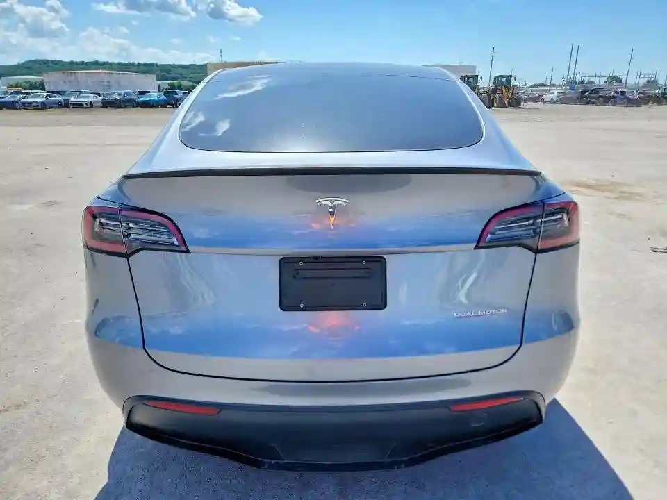 7SAYGDEF4RA292754 2024 TESLA MODEL Y-5