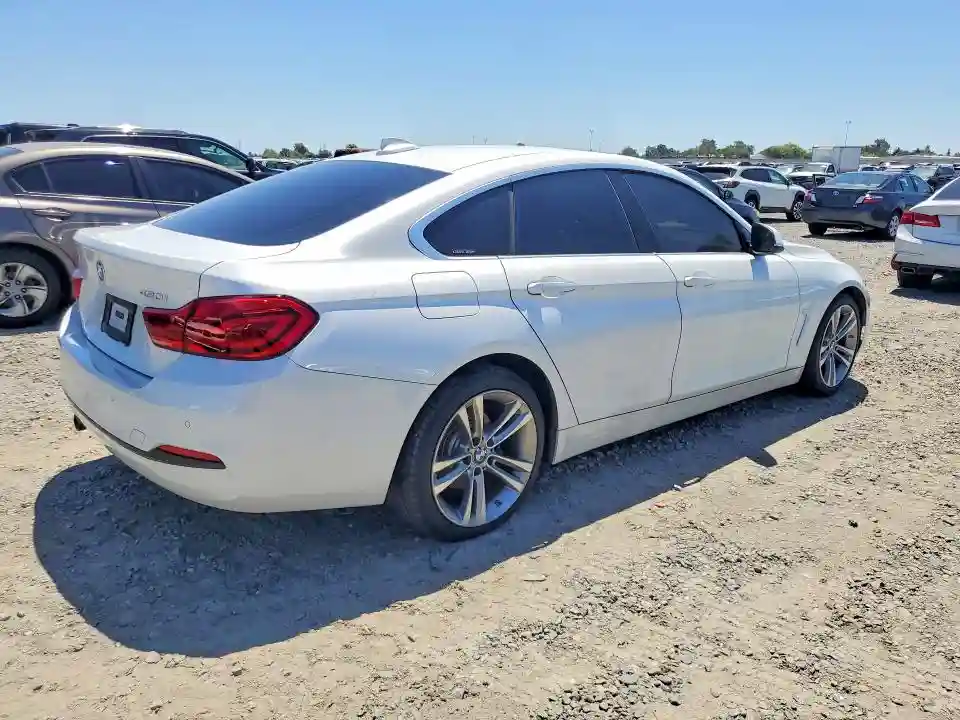 WBA4J1C58JBG77217 2018 BMW 4 SERIES-2