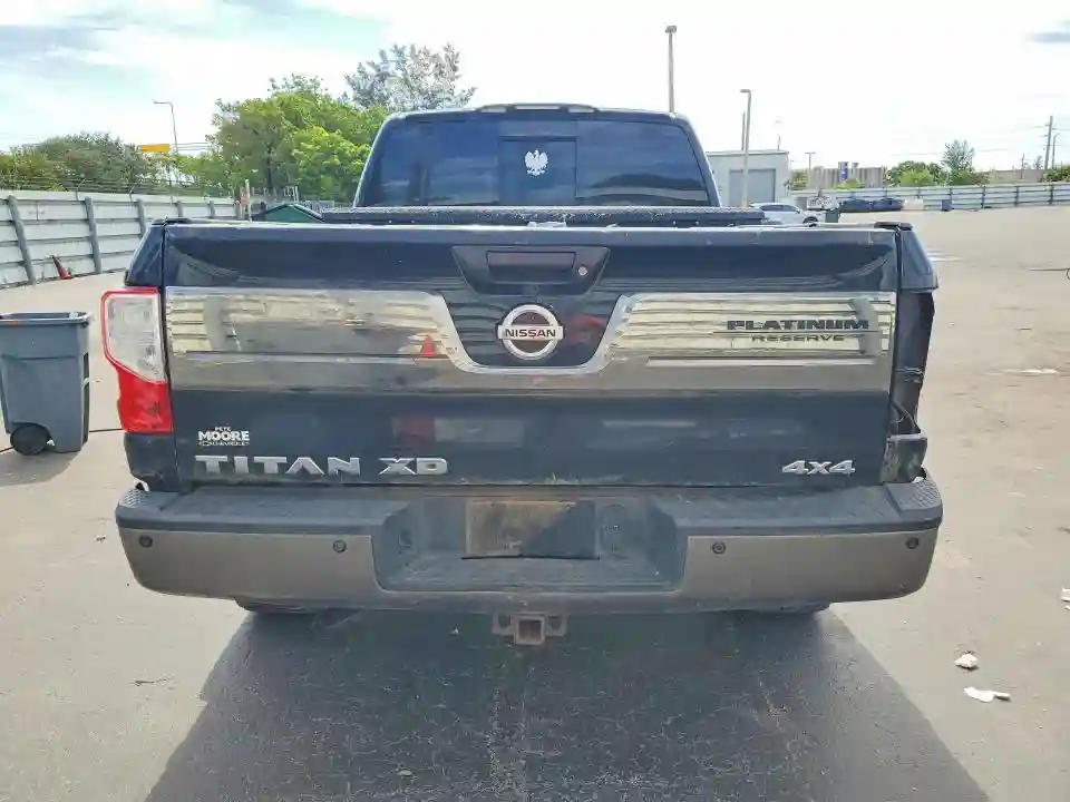 1N6BA1F45HN522219 2017 NISSAN TITAN-5