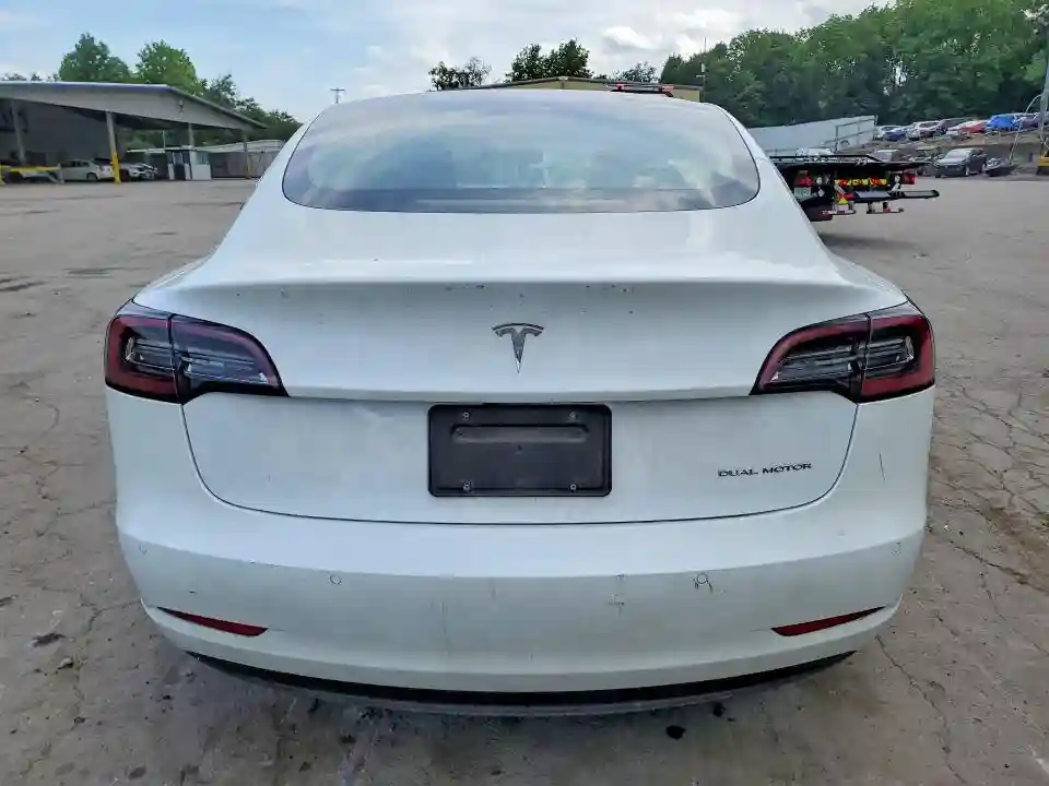 5YJ3E1EB2LF665826 2020 TESLA MODEL 3-5