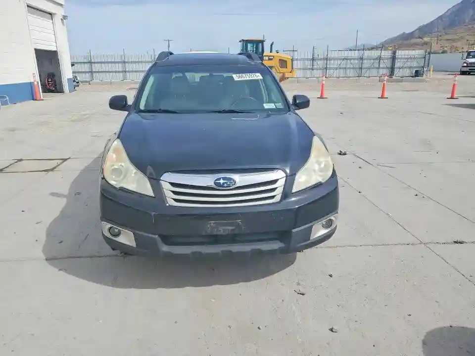 4S4BRBGC9B3366417 2011 SUBARU OUTBACK-4
