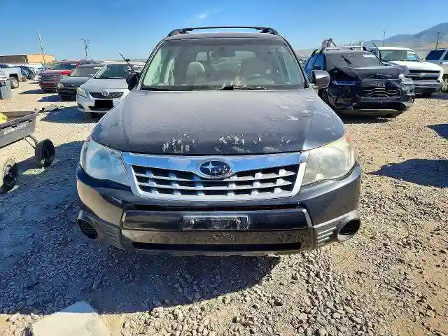 JF2SHADC9BH741068 2011 SUBARU FORESTER-4