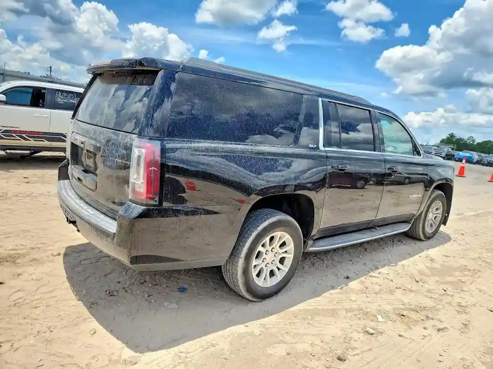 1GKS1GKC0JR332799 2018 GMC YUKON-2