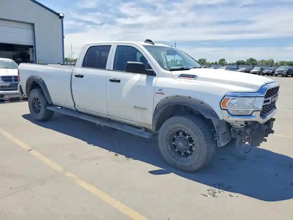 3C6UR5HL4KG615661 2019 RAM 2500-3