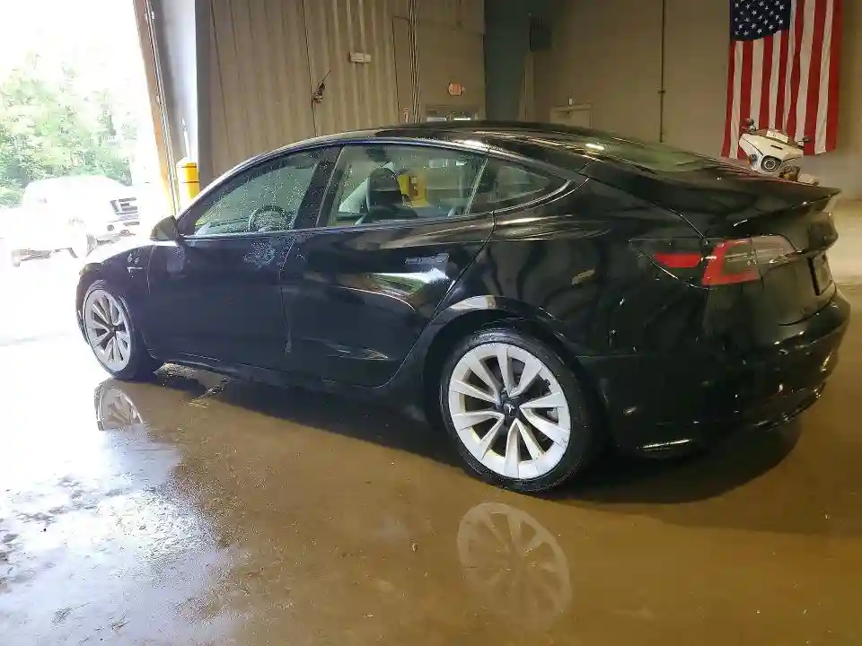 5YJ3E1EA7NF290364 2022 TESLA MODEL 3-1