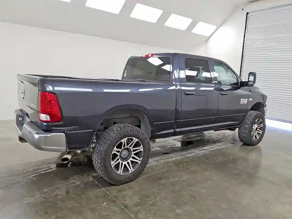 3C6UR5CJ8HG561473 2017 RAM 2500-2