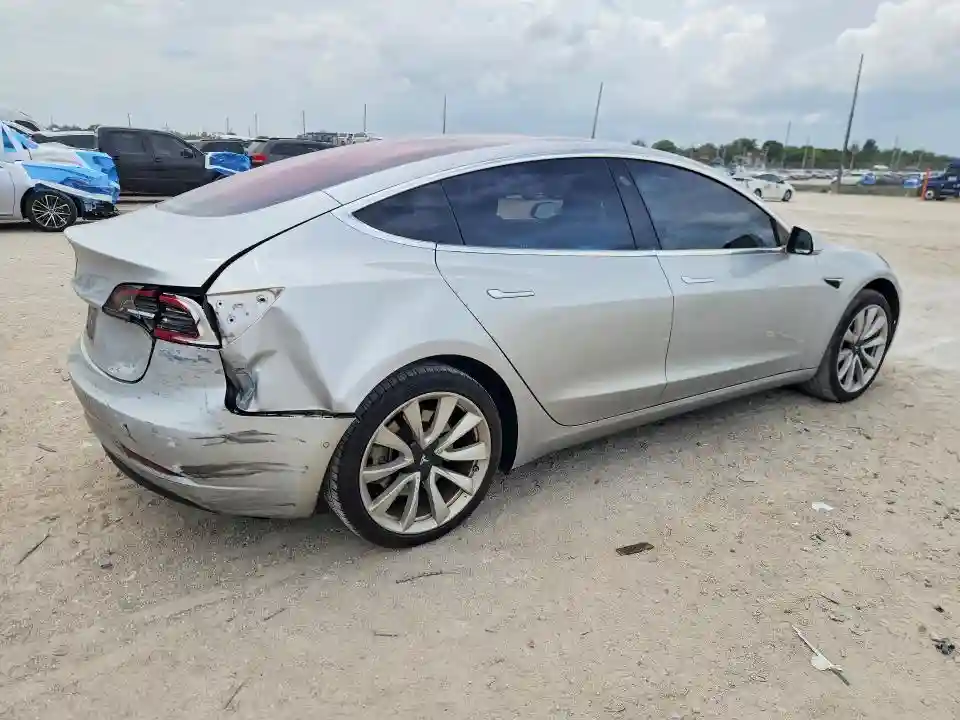 5YJ3E1EA0JF009578 2018 TESLA MODEL 3-2