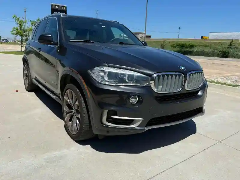 5UXKT0C54J0W02939 2018 BMW X5-0