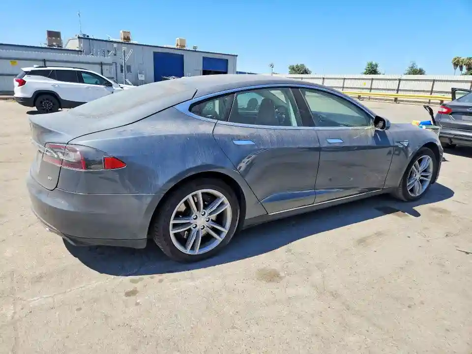 5YJSA1DNXDFP05607 2013 TESLA MODEL S-2