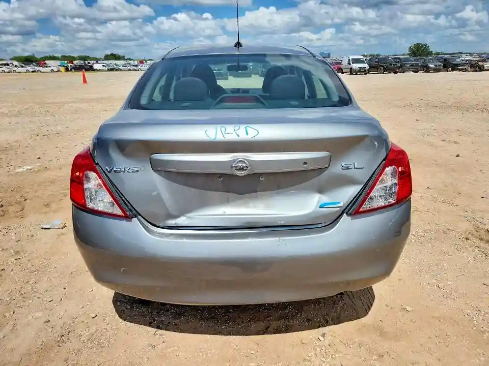 3N1CN7AP4CL826833 2012 NISSAN VERSA-5