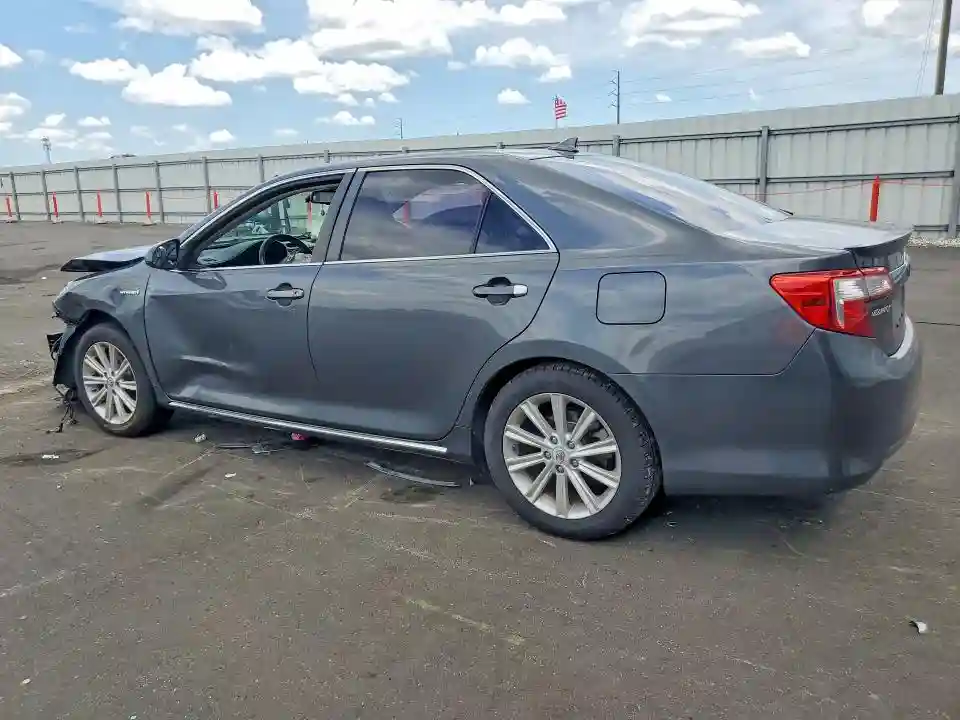 4T1BD1FK3CU047995 2012 TOYOTA CAMRY SOLA-1