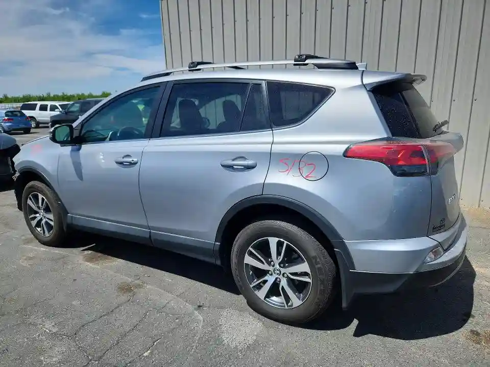 2T3WFREV1JW463084 2018 TOYOTA RAV4-1