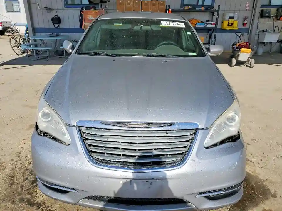 1C3CCBBG7EN144864 2014 CHRYSLER 200-4