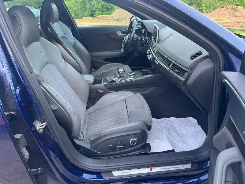 WAUB4AF40JA003891 2018 AUDI S4/RS4-4