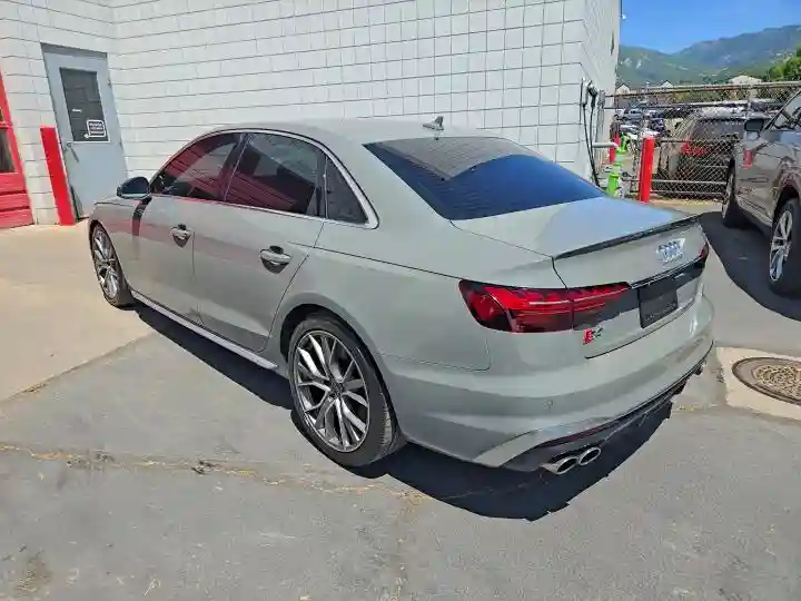 WAUB4AF42LA064663 2020 AUDI S4/RS4-2