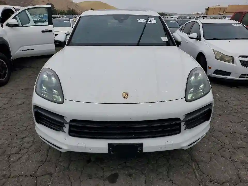 WP1AA2AY1KDA10970 2019 PORSCHE CAYENNE-4