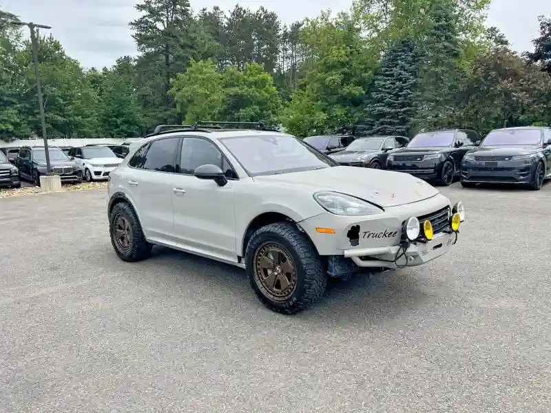 WP1AF2AY1MDA36070 2021 PORSCHE CAYENNE-0