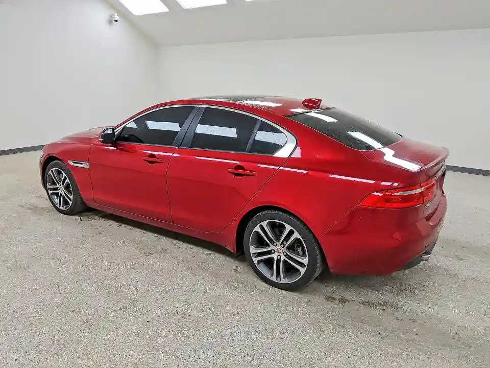 SAJAJ4BVXHA969202 2017 JAGUAR XE-1