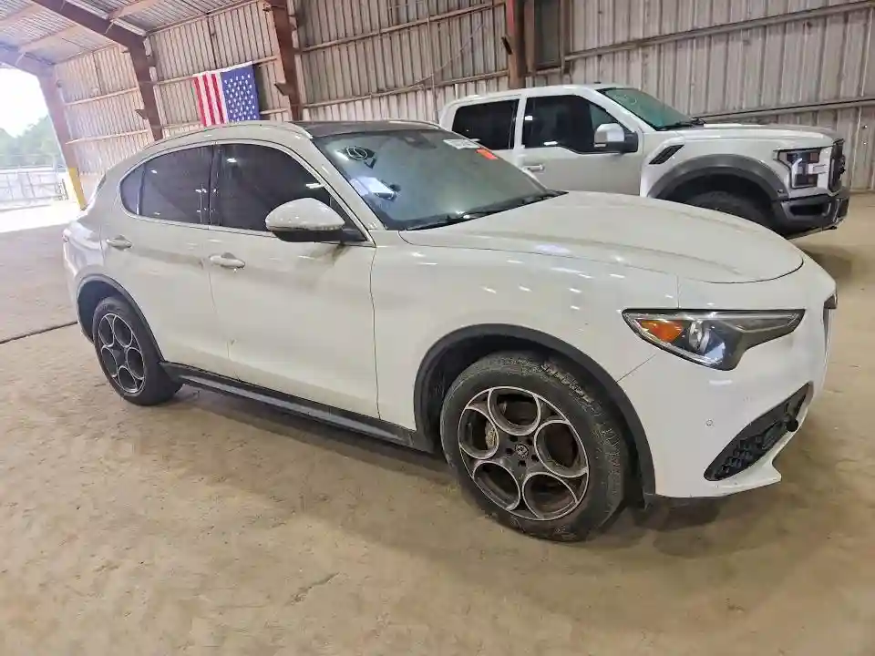 ZASFAKANXJ7B73781 2018 ALFA ROMEO STELVIO-3