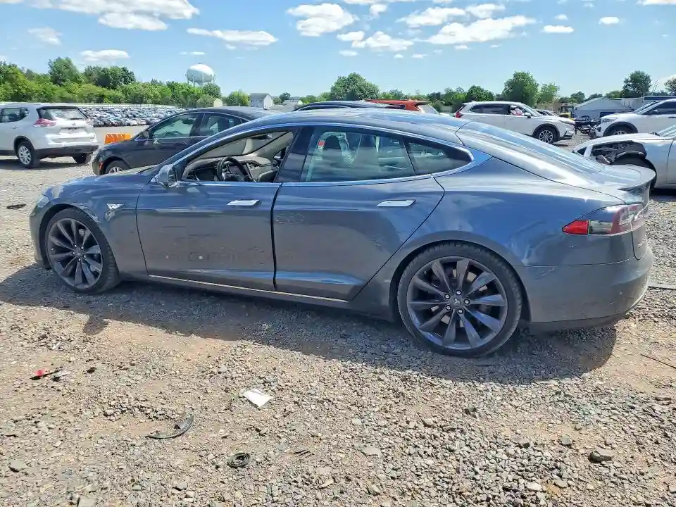 5YJSA1DP6DFP12779 2013 TESLA MODEL S-1