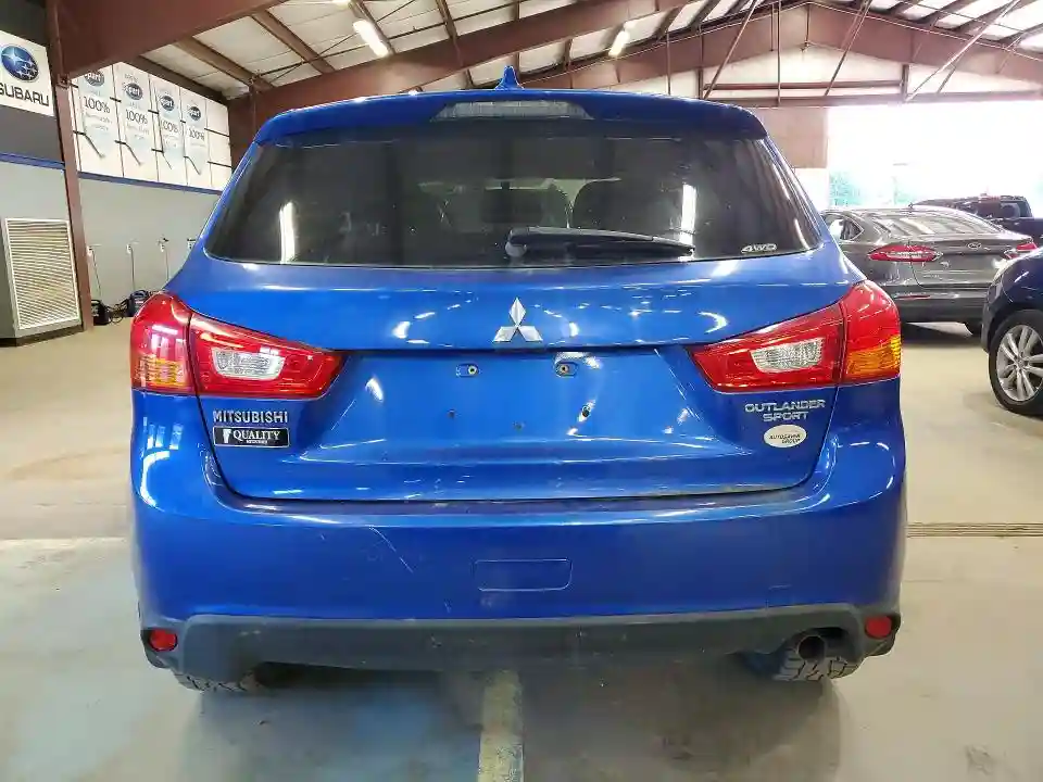 JA4AR3AU4HZ045697 2017 MITSUBISHI OUTLANDER-5
