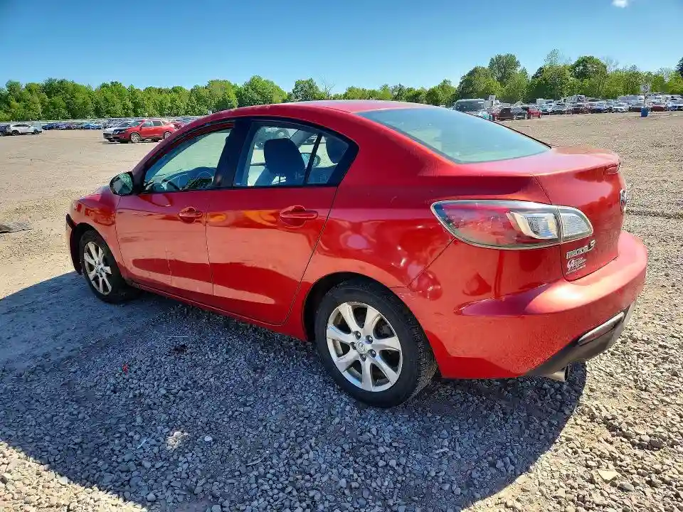 JM1BL1VG6B1478884 2011 MAZDA 3-1