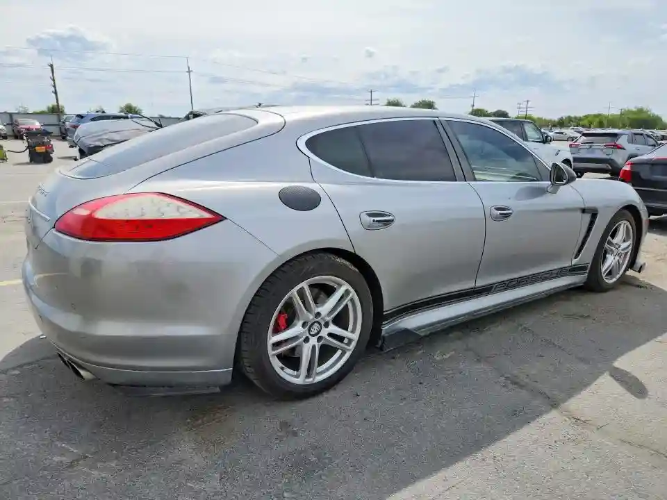 WP0AC2A76AL090628 2010 PORSCHE PANAMERA-2