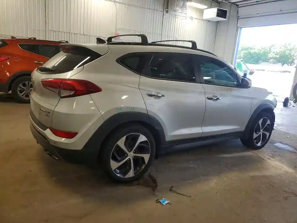 KM8J3CA24GU156053 2016 HYUNDAI TUCSON-2