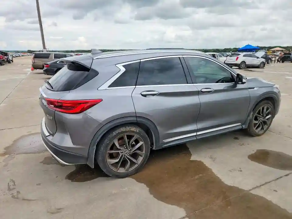 3PCAJ5M12KF101806 2019 INFINITI QX50-2