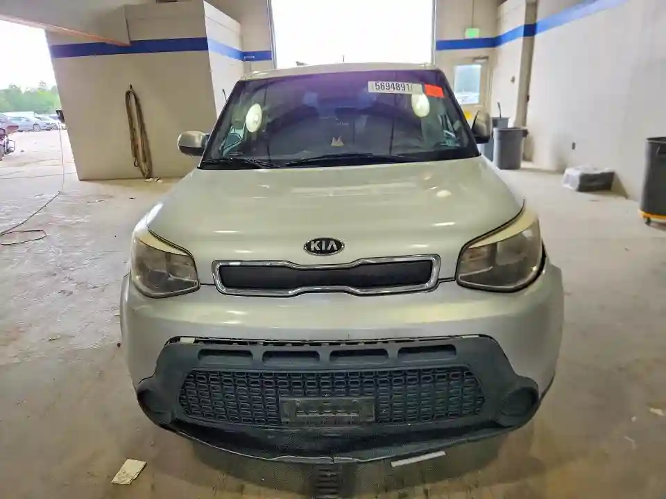 KNDJN2A25G7818665 2016 KIA SOUL BASE-4