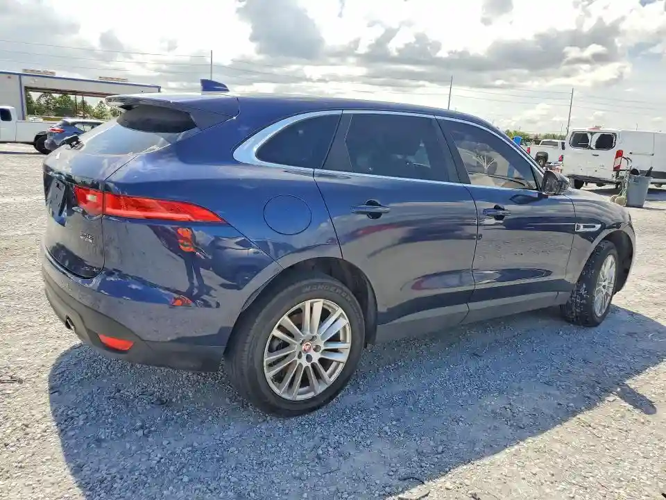 SADCK2FX0JA266724 2018 JAGUAR F-PACE-2