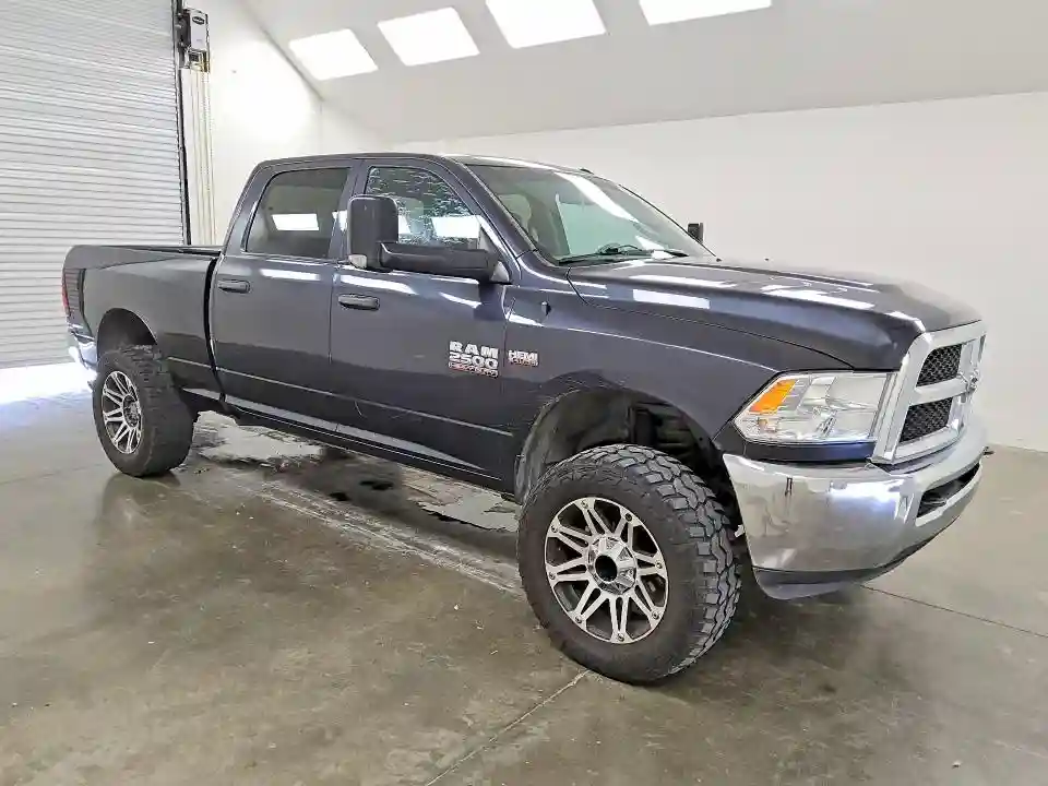 3C6UR5CJ8HG561473 2017 RAM 2500-3