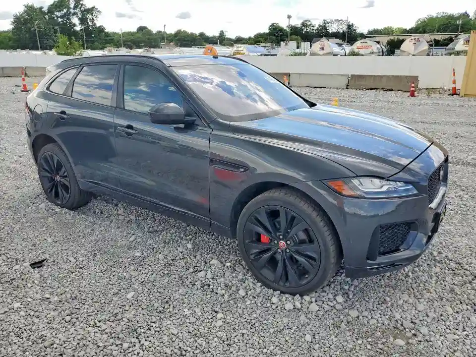 SADCM2FV3JA289861 2018 JAGUAR F-PACE-3