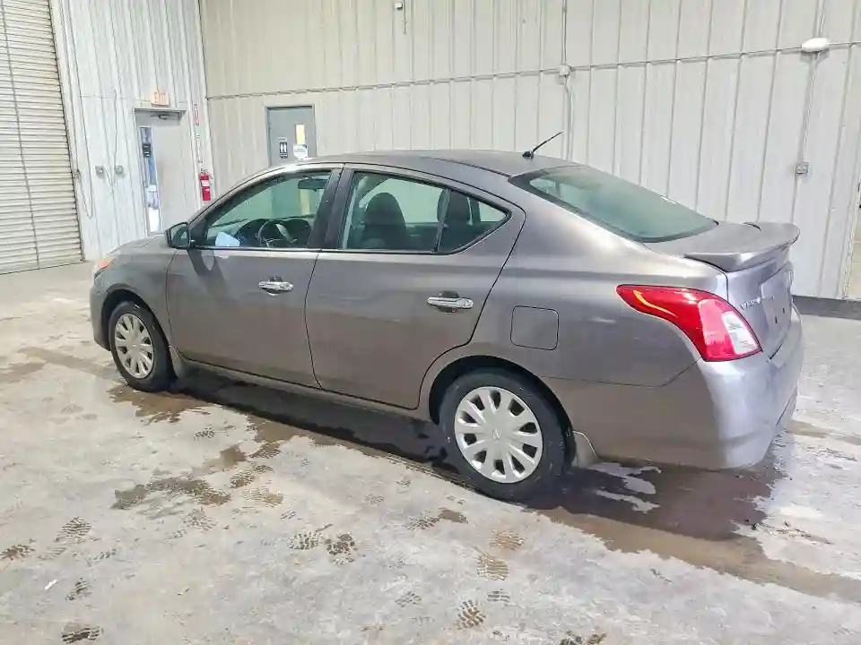 3N1CN7AP0FL827319 2015 NISSAN VERSA-1