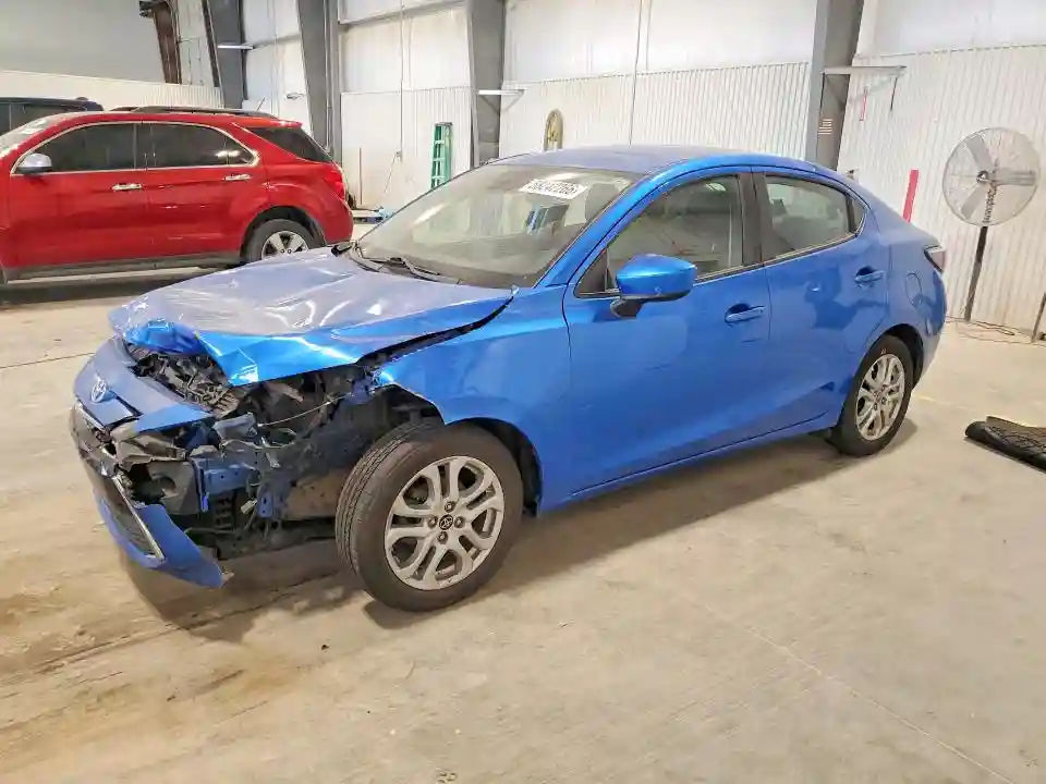 3MYDLBYV1HY185392 2017 TOYOTA YARIS-0