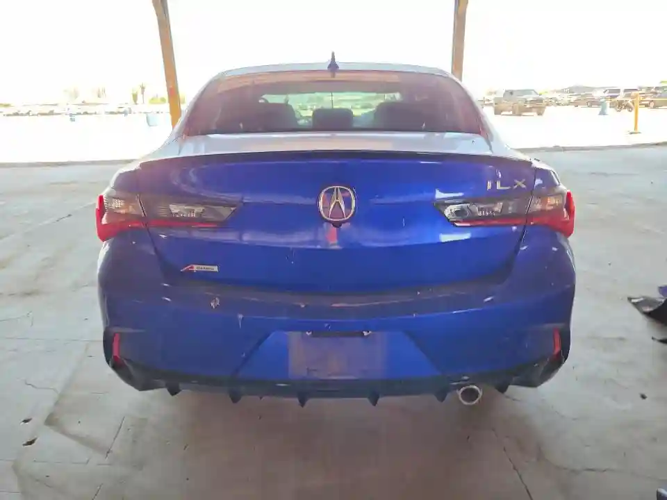 19UDE2F83NA005658 2022 ACURA ILX-5
