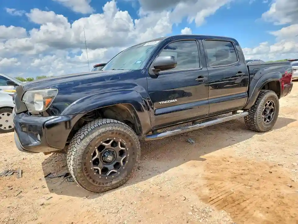 5TFLU4ENXFX121535 2015 TOYOTA TACOMA-0