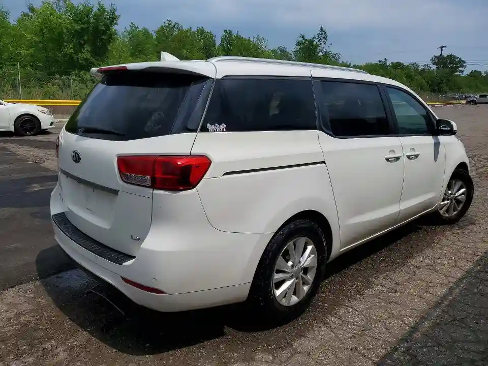 KNDMB5C10G6175577 2016 KIA SEDONA-2