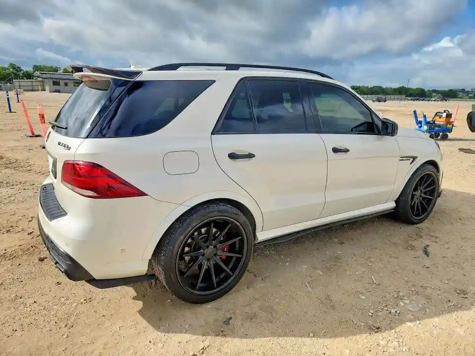 4JGDA7FB4GA707974 2016 MERCEDES-BENZ GLE-CLASS-2