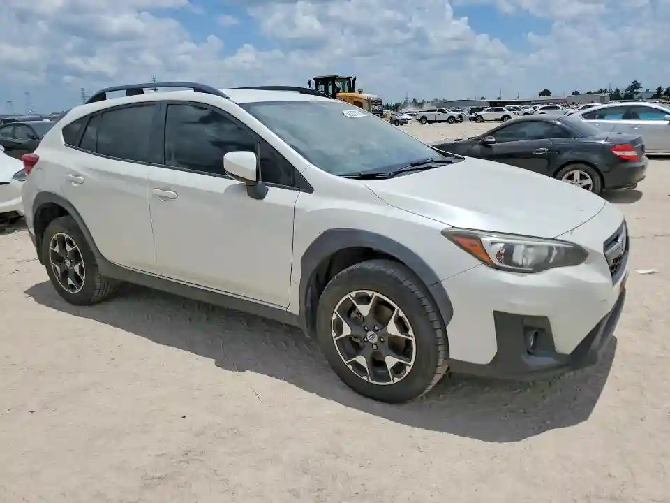 JF2GTABC2JH263016 2018 SUBARU CROSSTREK-3