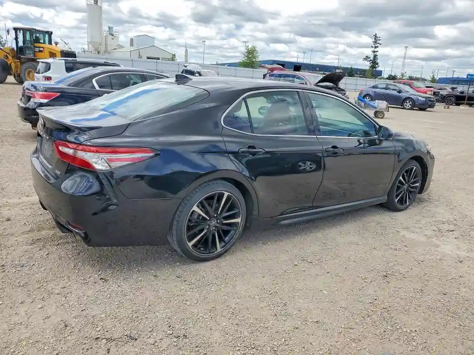 4T1BZ1HK4JU013480 2018 TOYOTA CAMRY-2