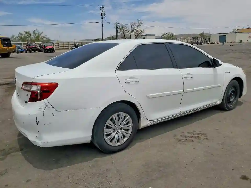 4T1BD1FK4EU108483 2014 TOYOTA CAMRY-2