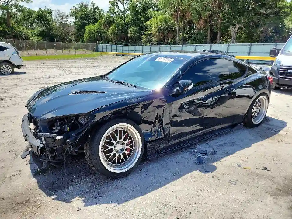 KMHHU6KJ2GU132952 2016 HYUNDAI GENESIS-0