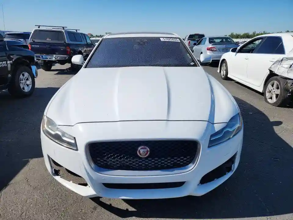 SAJBF4BV5GCY16283 2016 JAGUAR XF-4