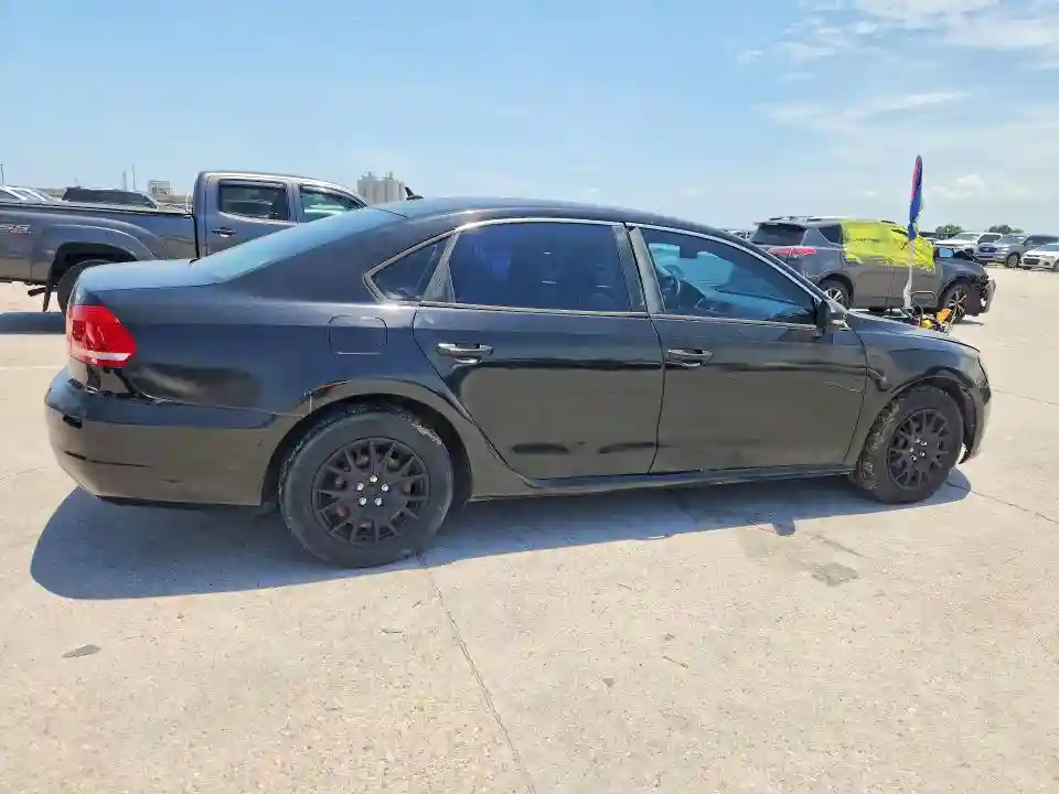 1VWAT7A31FC045532 2015 VOLKSWAGEN PASSAT-2