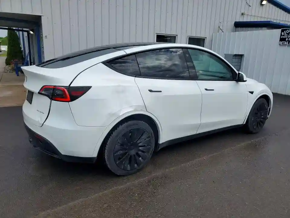 7SAYGDEE1PF611177 2023 TESLA MODEL Y-2